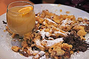 Spezialität hier ist der Kaiserschmarrn in verschiedenen Variationen (Foto. Martin Schmitz)